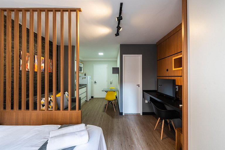 MI312 Studio Funcional e Aconchegante p/ Até 4