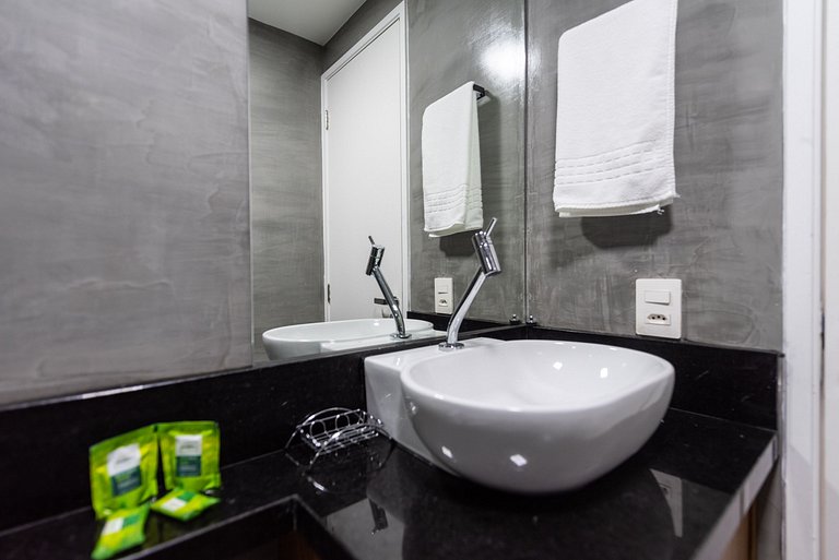 MI312 Studio Funcional e Aconchegante p/ Até 4