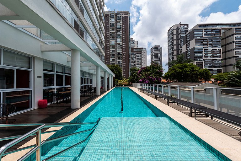 EN11 Sofisticação e Conforto para 3 pessoas