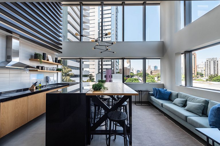 VO16 Studio charmoso com vaga, ao lado do metrô