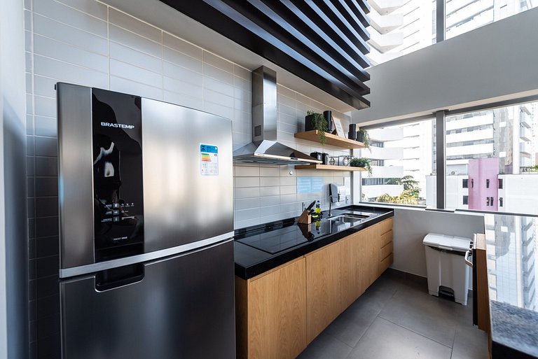 VO16 Studio charmoso com vaga, ao lado do metrô