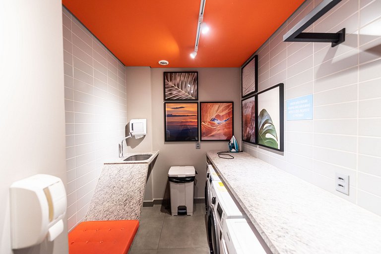 VO16 Studio charmoso com vaga, ao lado do metrô