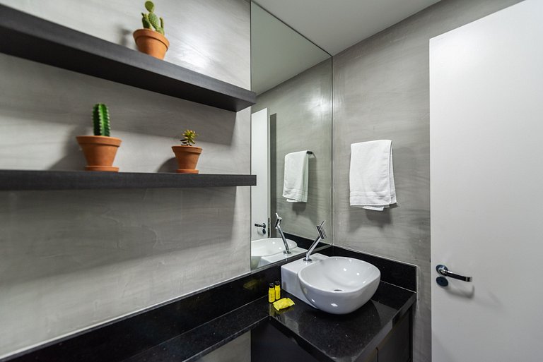 MI611 Studio Charmoso e Confortável p/ Até 4