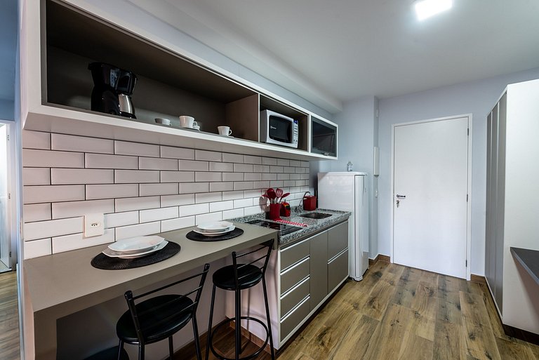 MI611 Studio Charmoso e Confortável p/ Até 4