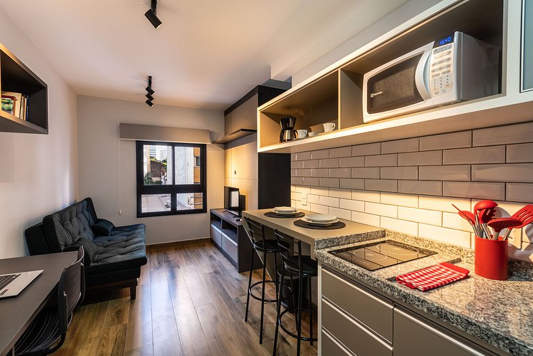 MI611 Studio Charmoso e Confortável p/ Até 4