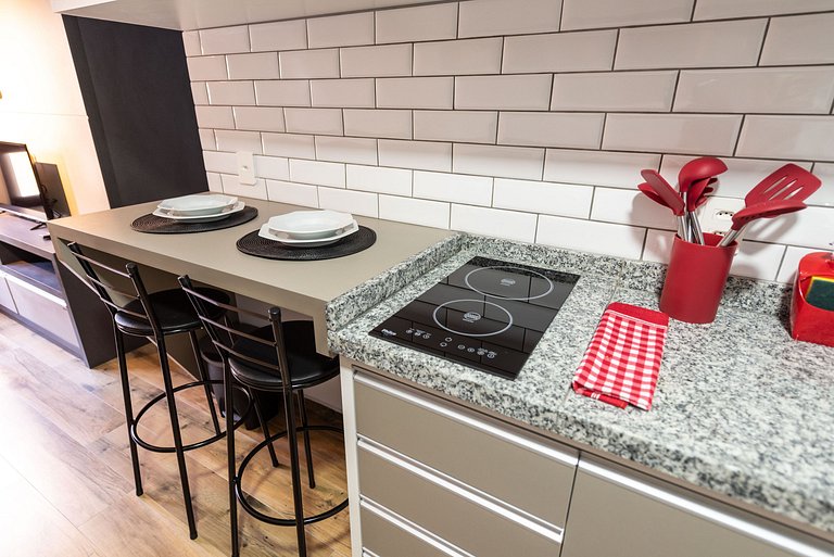 MI611 Studio Charmoso e Confortável p/ Até 4