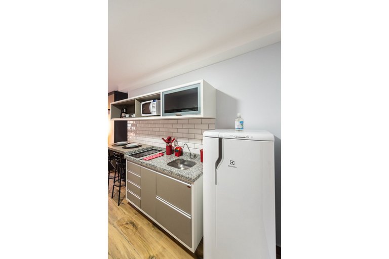 MI611 Studio Charmoso e Confortável p/ Até 4