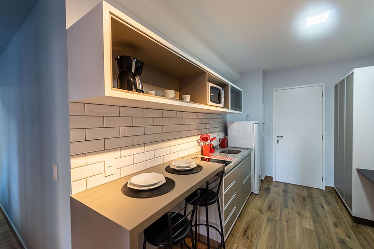 MI611 Studio Charmoso e Confortável p/ Até 4