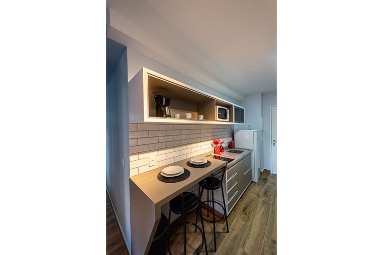 MI611 Studio Charmoso e Confortável p/ Até 4