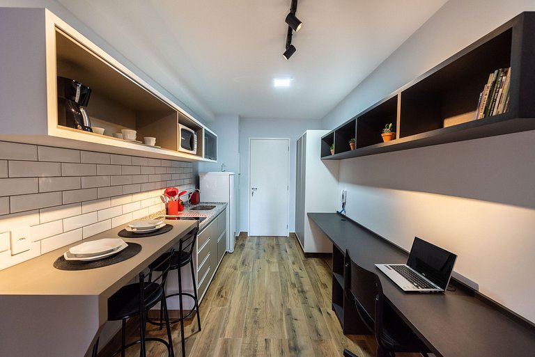 MI611 Studio Charmoso e Confortável p/ Até 4