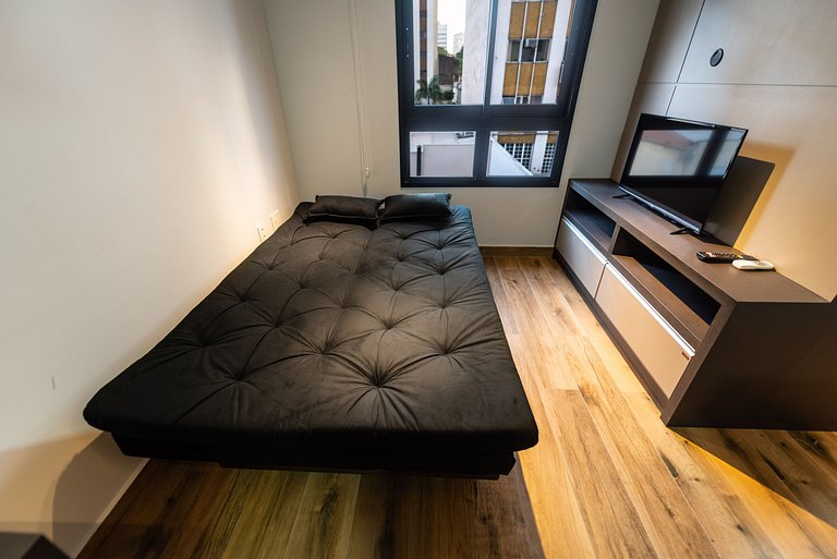 MI611 Studio Charmoso e Confortável p/ Até 4