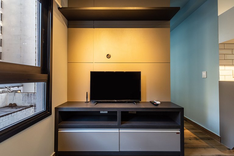 MI611 Studio Charmoso e Confortável p/ Até 4