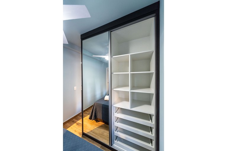 MI611 Studio Charmoso e Confortável p/ Até 4