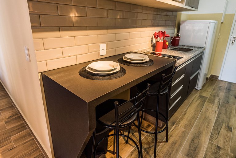 MI511 Studio Charmoso e Confortável p/ Até 4