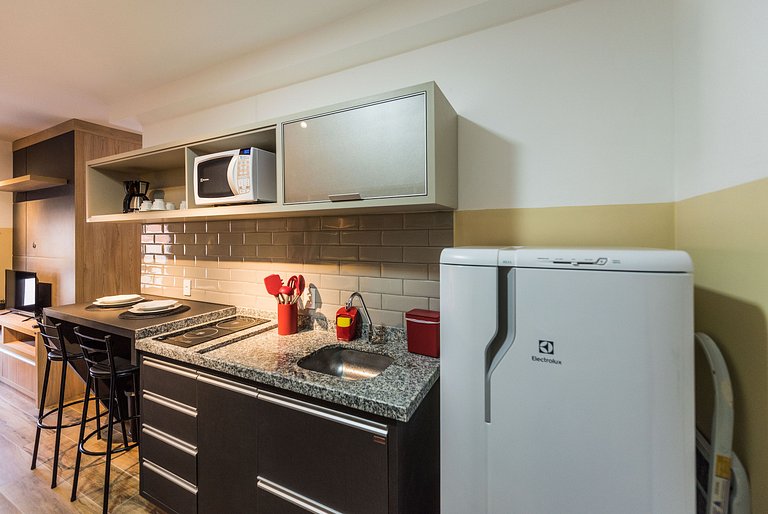 MI511 Studio Charmoso e Confortável p/ Até 4