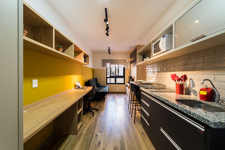 MI511 Studio Charmoso e Confortável p/ Até 4