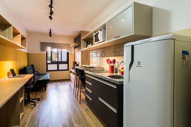 MI511 Studio Charmoso e Confortável p/ Até 4