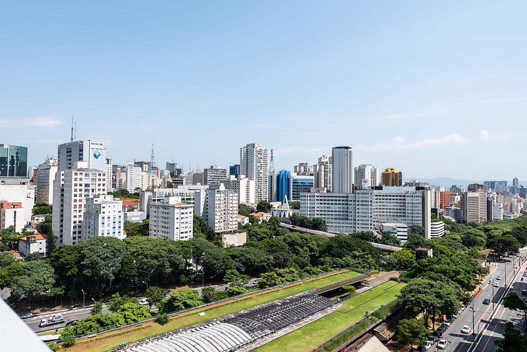 VO5 Studio charmoso com vaga, ao lado do metrô.