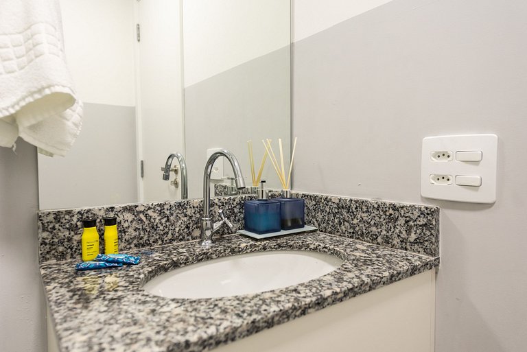 MV13 | Studio ideal para compras no Brás