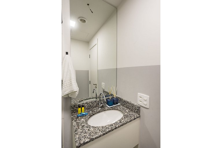 MV13 | Studio ideal para compras no Brás