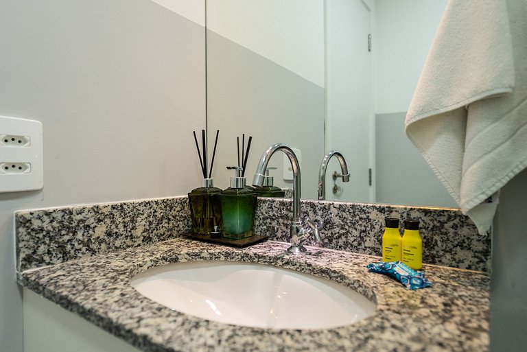 MV13 | Studio ideal para compras no Brás