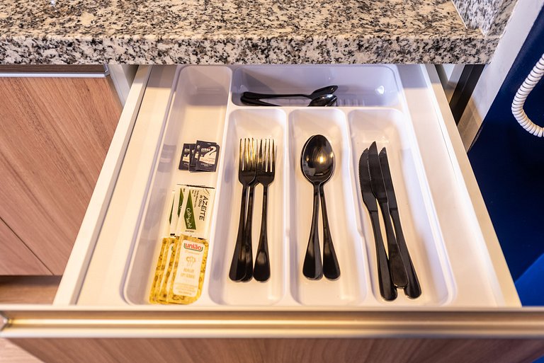 MV53 | Studio ideal para compras no Brás