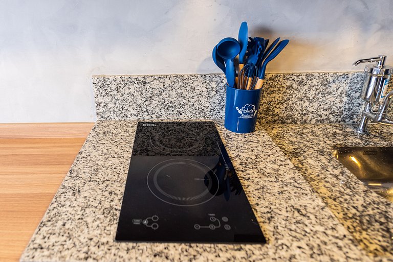 MV53 | Studio ideal para compras no Brás