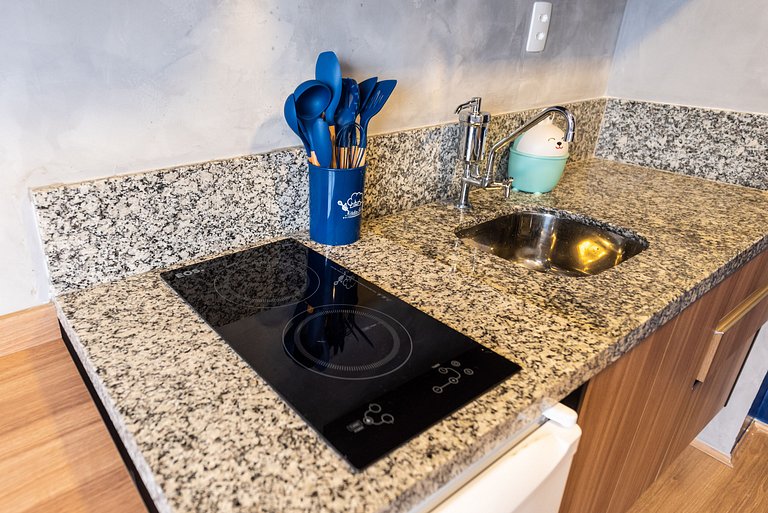 MV53 | Studio ideal para compras no Brás