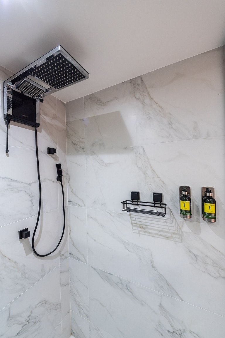 AA212 Studio sofisticado Na Bela Vista com Jacuzzi