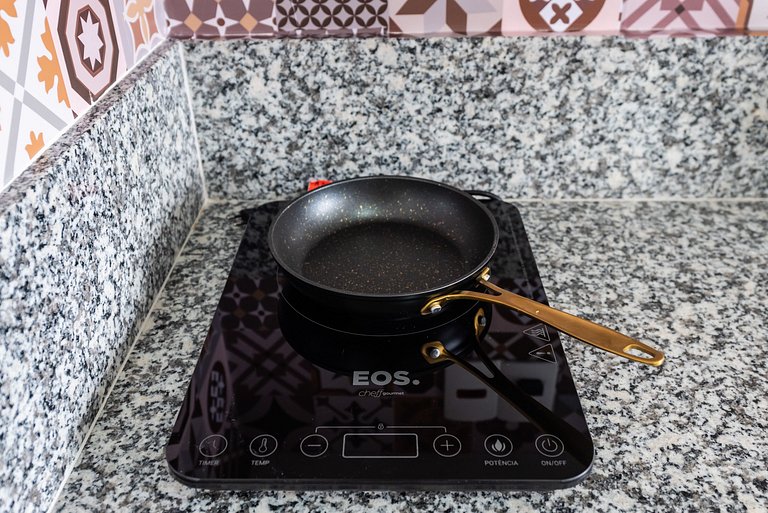 MV14 | Studio ideal para compras no Brás