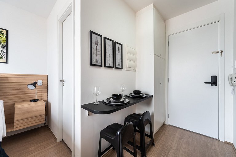 MV14 | Studio ideal para compras no Brás