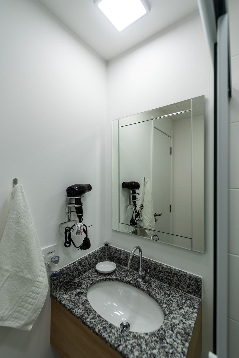 MV14 | Studio ideal para compras no Brás