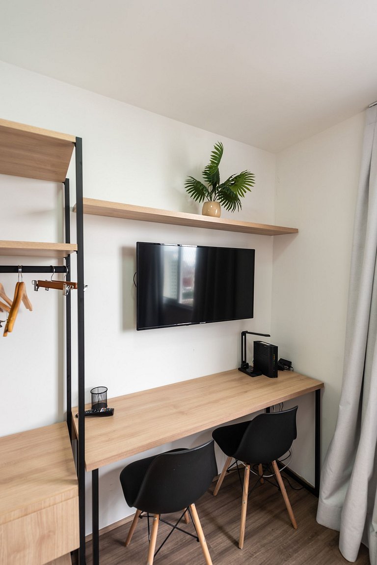 MV15 | Studio ideal para compras no Brás