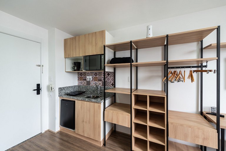 MV15 | Studio ideal para compras no Brás