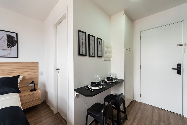 MV15 | Studio ideal para compras no Brás