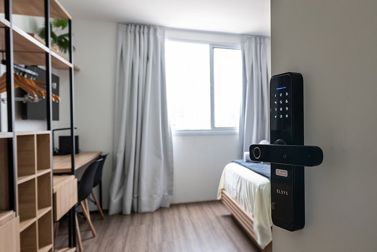 MV15 | Studio ideal para compras no Brás