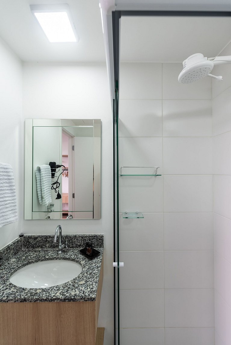 MV15 | Studio ideal para compras no Brás