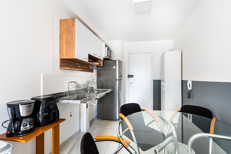 MI10 Studio Prático na Frei Caneca | Perto de Tudo