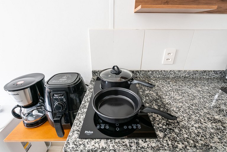 MI10 Studio Prático na Frei Caneca | Perto de Tudo