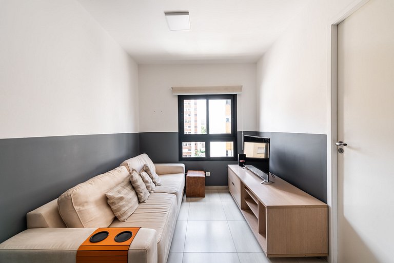 MI10 Studio Prático na Frei Caneca | Perto de Tudo