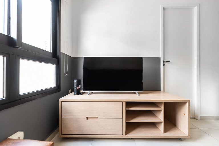 MI10 Studio Prático na Frei Caneca | Perto de Tudo