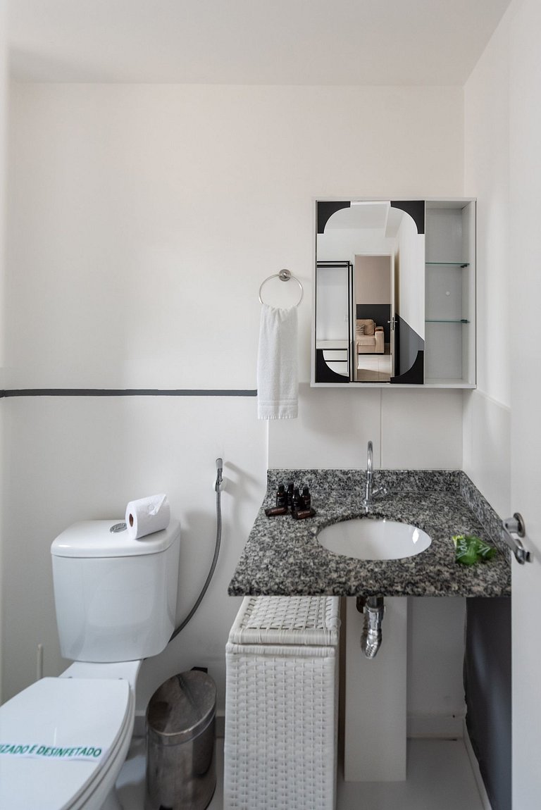 MI10 Studio Prático na Frei Caneca | Perto de Tudo