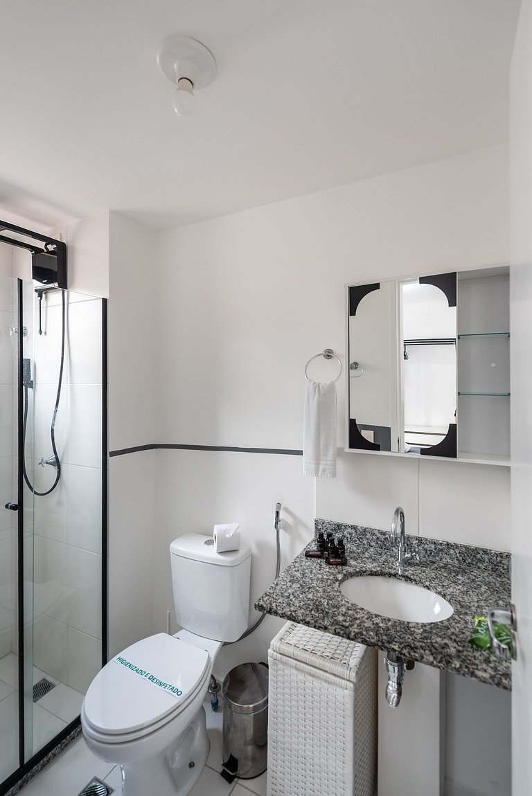 MI10 Studio Prático na Frei Caneca | Perto de Tudo