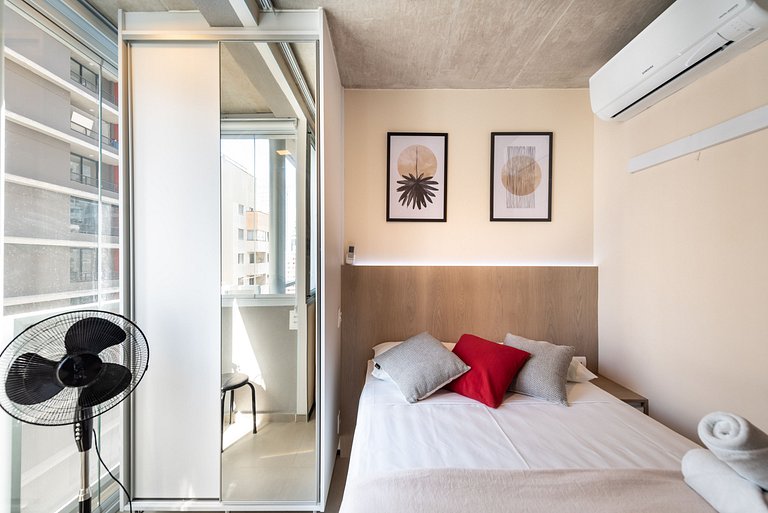 VNF713 Seu Refúgio Perto do Shopping Frei Caneca.