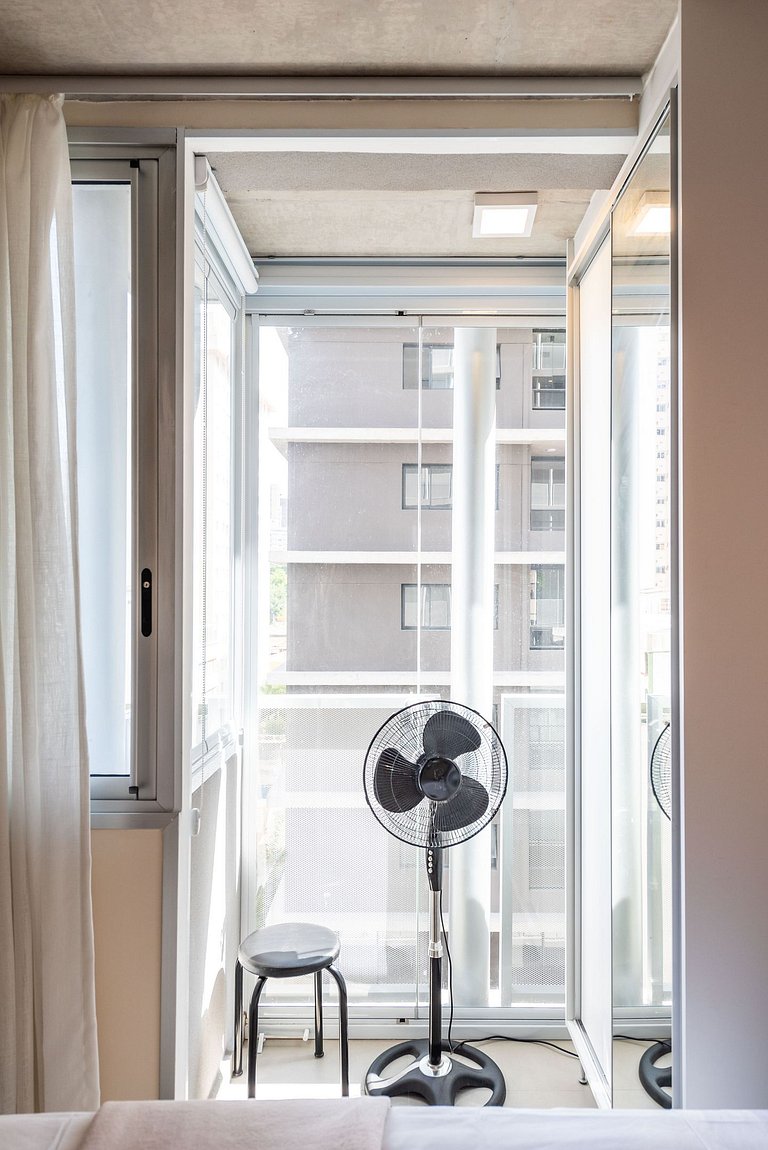 VNF713 Seu Refúgio Perto do Shopping Frei Caneca.