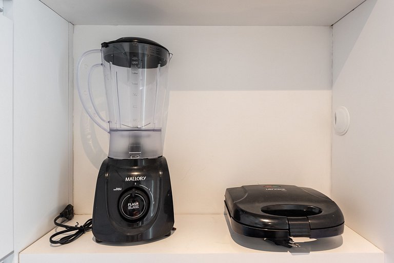 VNF713 Seu Refúgio Perto do Shopping Frei Caneca.