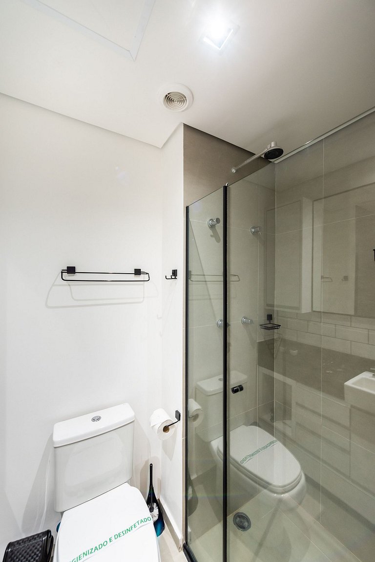 VNF713 Seu Refúgio Perto do Shopping Frei Caneca.