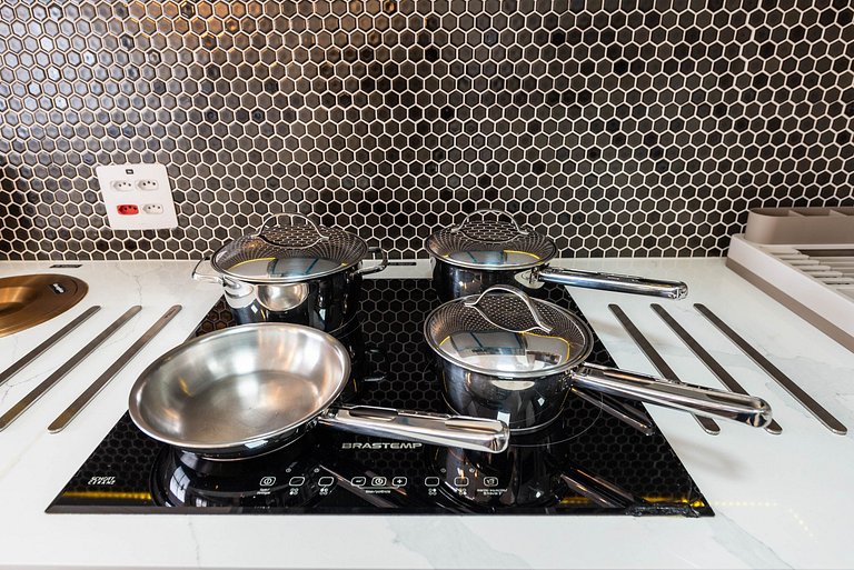 AA15 Espaço moderno com piscina e ótima estrutura