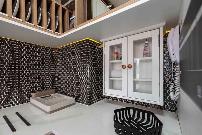 AA15 Espaço moderno com piscina e ótima estrutura