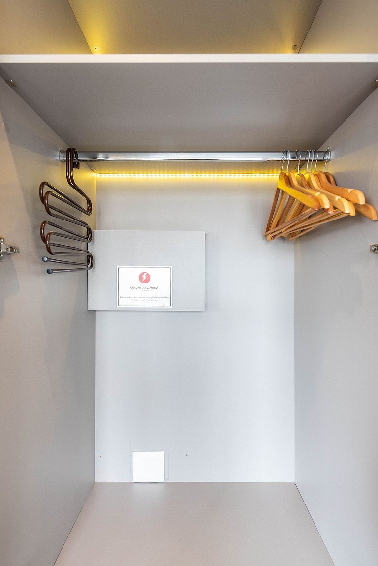 AA15 Espaço moderno com piscina e ótima estrutura